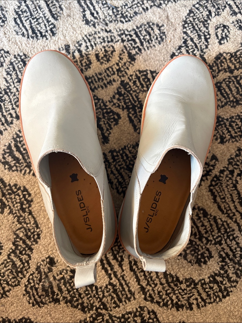 J/SLIDES White Leather Slip-On Mules with Tan Trim